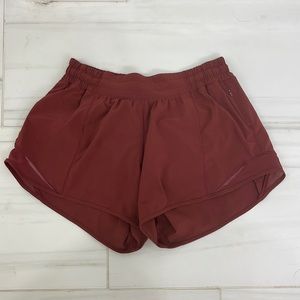 Lululemon Hotty Hot 4in